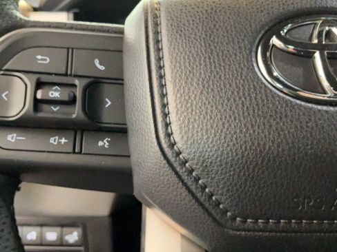 Certified 2025 Toyota Tundra Limited AWD/4WD image 16