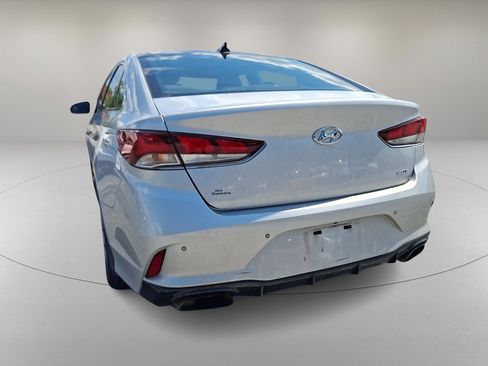 Used 2018 Hyundai Sonata Limited FWD image 7