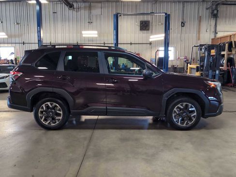 Used 2026 Subaru Forester Premium AWD/4WD image 17