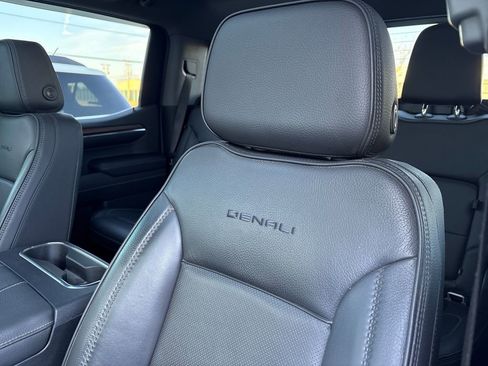 Certified 2023 GMC Sierra 1500 Denali w/ Technology Package image 21