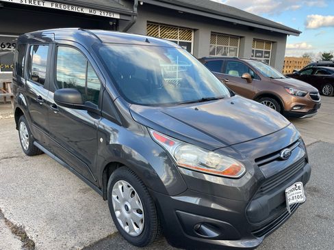 Used 2016 Ford Transit Connect XLT image 13