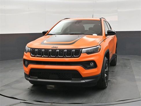 New 2026 Jeep Compass Latitude image 8