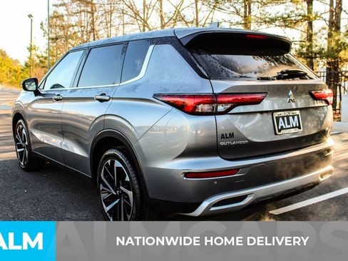 Used 2024 Mitsubishi Outlander SE image 5