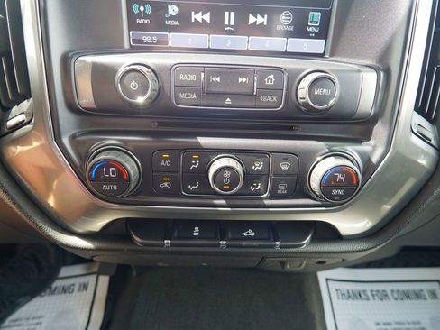 Used 2018 Chevrolet Silverado 1500 LT w/ LT Fleet Convenience Package AWD/4WD image 22