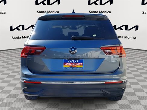 Used 2022 Volkswagen Tiguan SE image 6