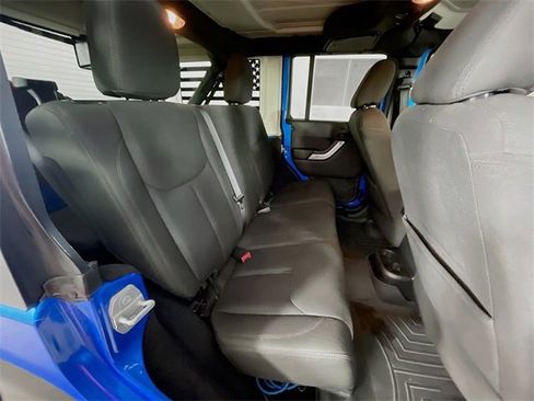 Used 2015 Jeep Wrangler Unlimited Sport w/ Quick Order Package 24S image 27