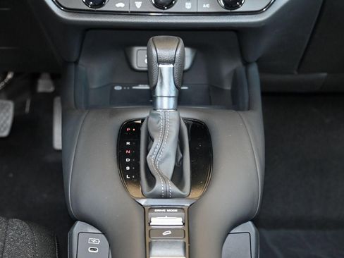 New 2027 Honda HR-V LX image 21