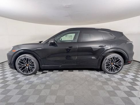 New 2026 Porsche Cayenne Electric AWD/4WD image 2