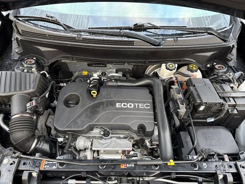 Used 2022 GMC Terrain SLE w/ Driver Convenience Package image 10