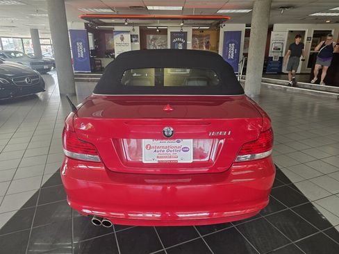 Used 2009 BMW 128i Convertible RWD image 32