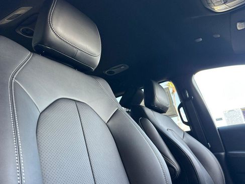 New 2026 Chrysler Pacifica Select image 15