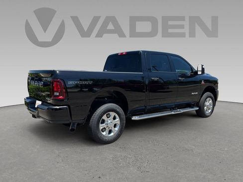 New 2026 RAM 2500 Big Horn AWD/4WD image 16