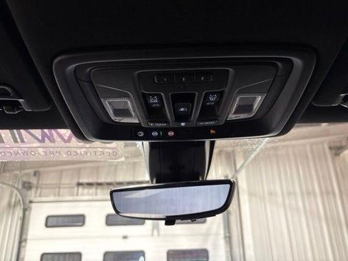 Used 2021 GMC Sierra 1500 AT4 w/ Technology Package AWD/4WD image 22