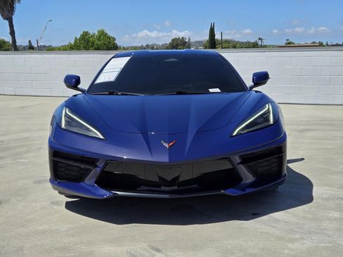 Used 2025 Chevrolet Corvette Stingray Coupe w/ 1LT RWD image 3