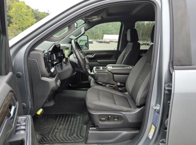 Used 2024 Chevrolet Silverado 2500 LT w/ All Star Edition AWD/4WD image 7