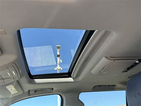 Used 2018 GMC Yukon Denali w/ Open Road Package image 27