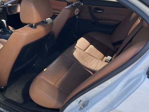 Used 2011 BMW 328i xDrive Sedan image 7