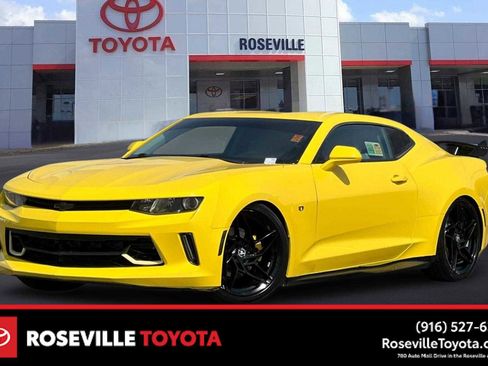 Used 2017 Chevrolet Camaro LT RWD image 1