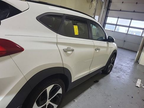 Used 2016 Hyundai Tucson Limited w/ Option Group 03 AWD/4WD image 6