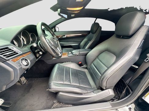 Used 2017 Mercedes-Benz E 400 E 400 image 21