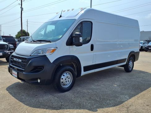 Used 2025 RAM ProMaster 2500 w/ Convenience Group FWD image 25