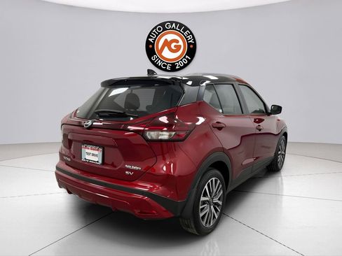 Used 2023 Nissan Kicks SV image 7
