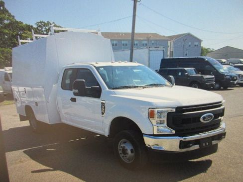 Used 2020 Ford F350 XL w/ Power Equipment Group AWD/4WD image 2