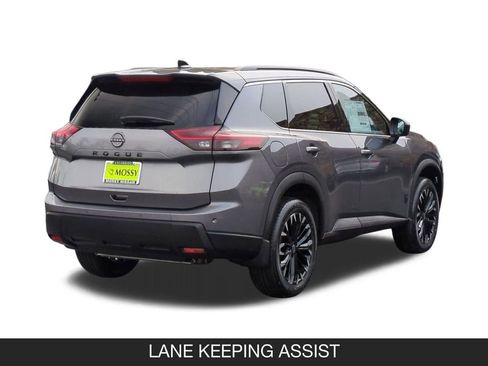 New 2026 Nissan Rogue SV FWD image 8
