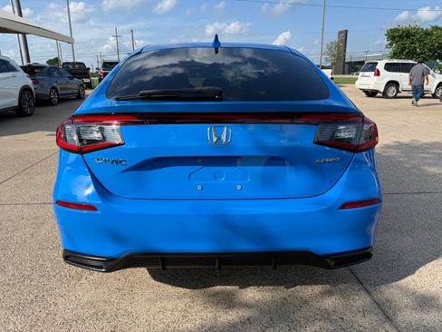 Used 2022 Honda Civic Sport image 6