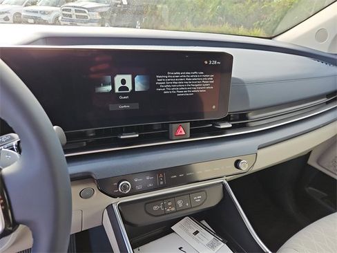 New 2026 Kia Carnival SX image 22