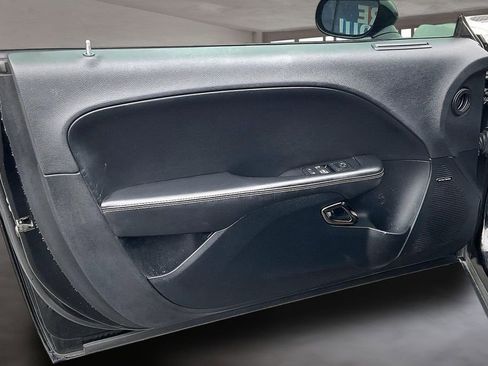 Used 2015 Dodge Challenger SRT Hellcat image 19