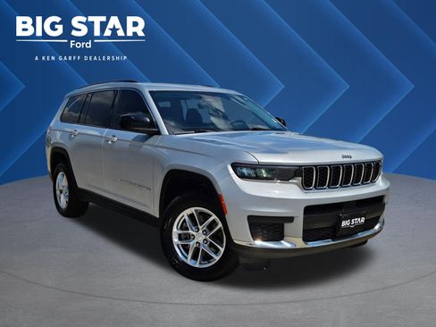 Used 2022 Jeep Grand Cherokee L Laredo w/ Luxury Tech Group I AWD/4WD image 1