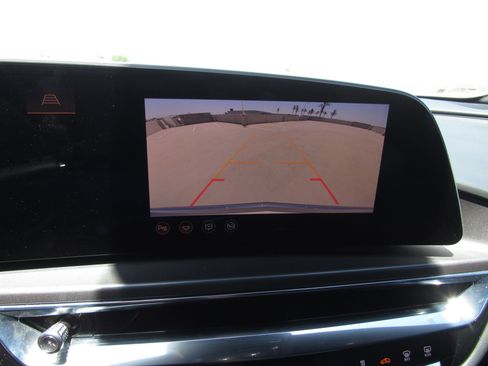 Used 2024 Cadillac Lyriq Tech RWD image 19