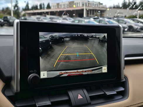 Certified 2025 Toyota RAV4 XLE image 19