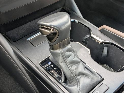 Used 2023 Lexus ES 350 w/ Accessory Package (Z2) image 12