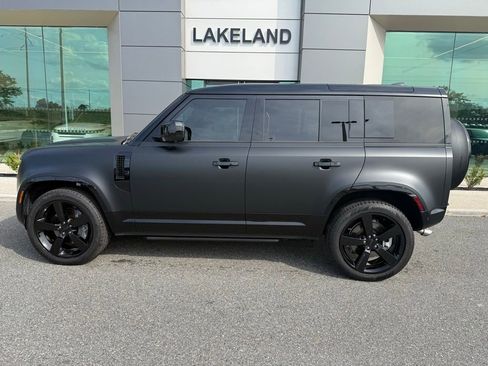 New 2026 Land Rover Defender 110 X-Dynamic SE AWD/4WD image 1