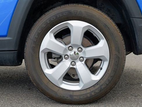 Used 2021 Jeep Compass Latitude image 14