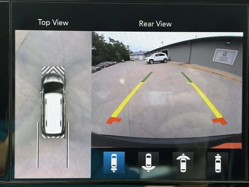 Used 2019 Chrysler Pacifica Limited w/ Advanced Safetytec Group FWD image 20