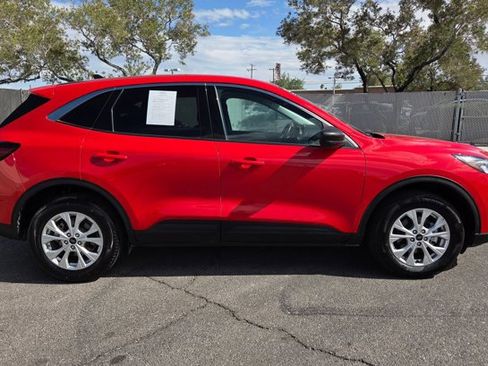 Used 2024 Ford Escape Active AWD/4WD image 4