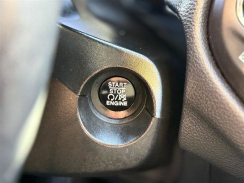 Used 2018 Jeep Compass Sport w/ Tech Group AWD/4WD image 34
