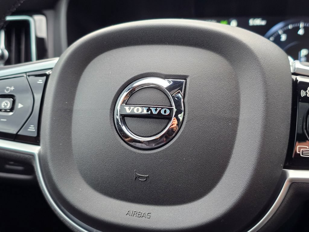 Used 2021 Volvo XC60 T5 Inscription w/ Advanced Package AWD/4WD image 32