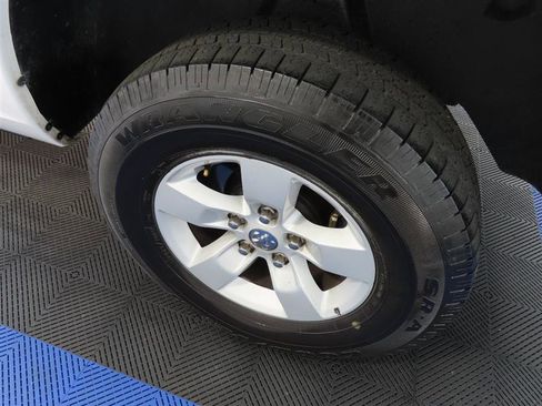 Used 2023 RAM 1500 Classic SLT w/ Trailer & Traction Group AWD/4WD image 34