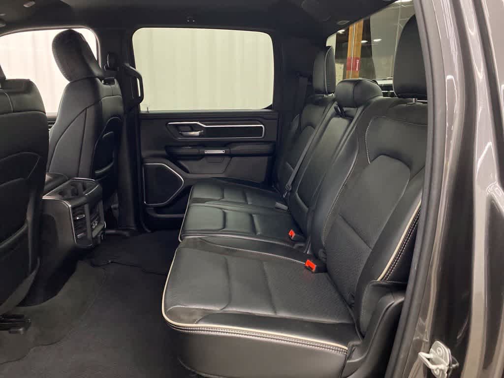 Used 2024 RAM 1500 Laramie AWD/4WD image 16