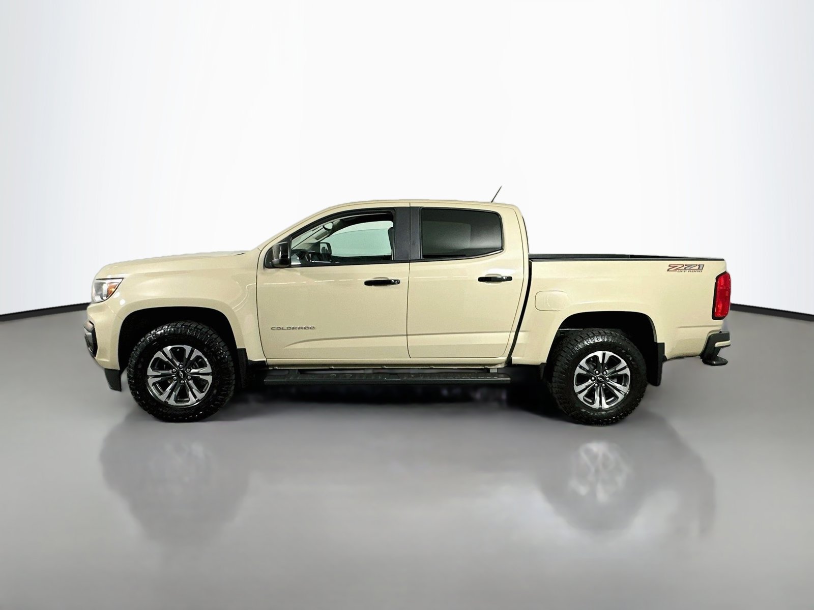 Used 2022 Chevrolet Colorado Z71 AWD/4WD image 5
