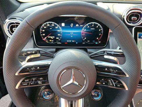 New 2026 Mercedes-Benz GLC 43 AMG 4MATIC image 15