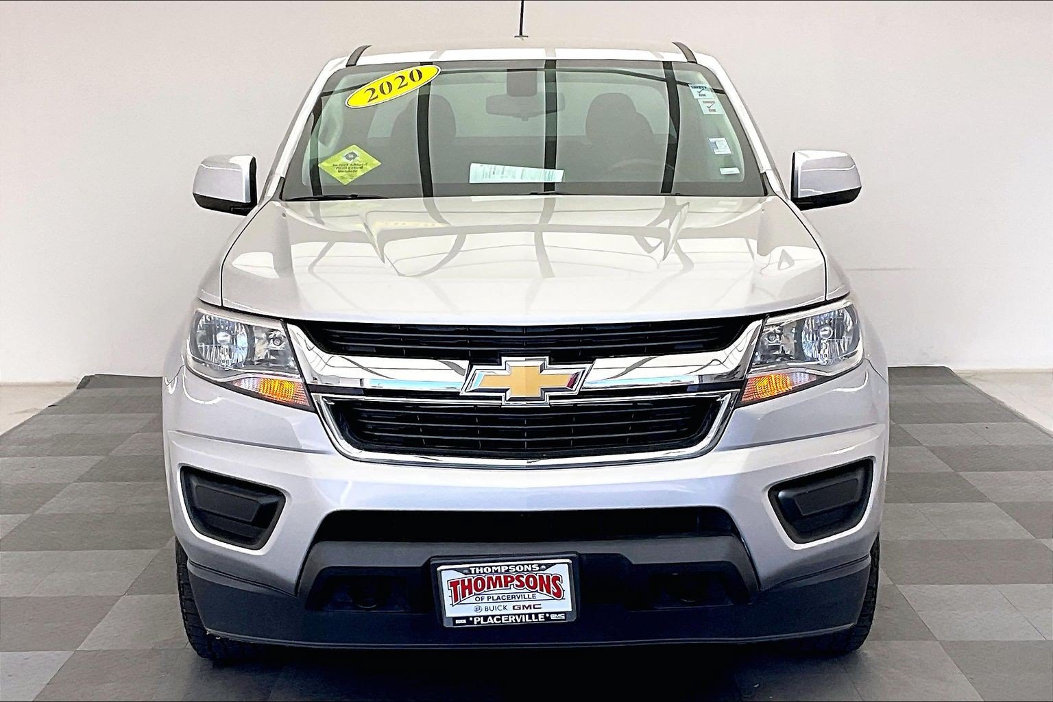 Used 2020 Chevrolet Colorado LT AWD/4WD image 2