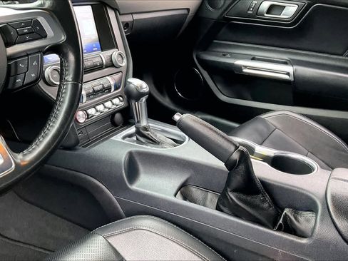 Used 2022 Ford Mustang Premium image 20
