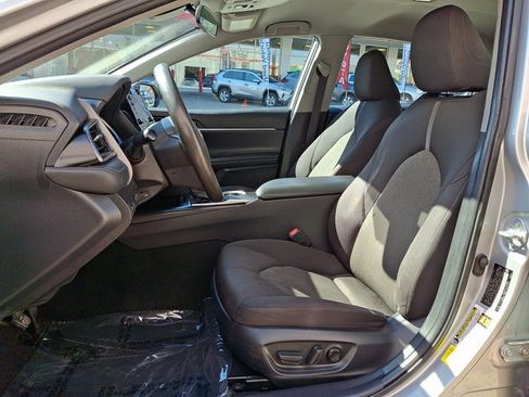 Used 2021 Toyota Camry LE FWD image 13