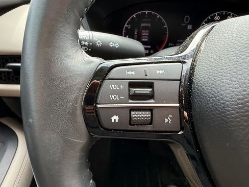Used 2023 Honda HR-V EX-L image 12