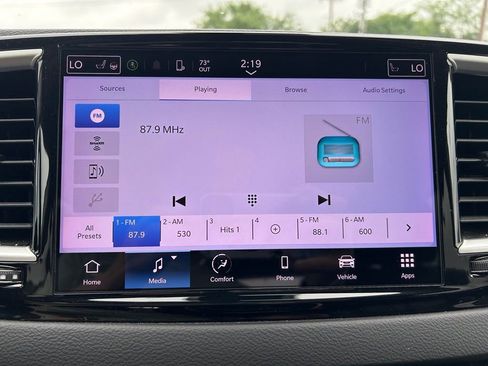 Used 2022 Chrysler Pacifica Touring-L FWD image 20